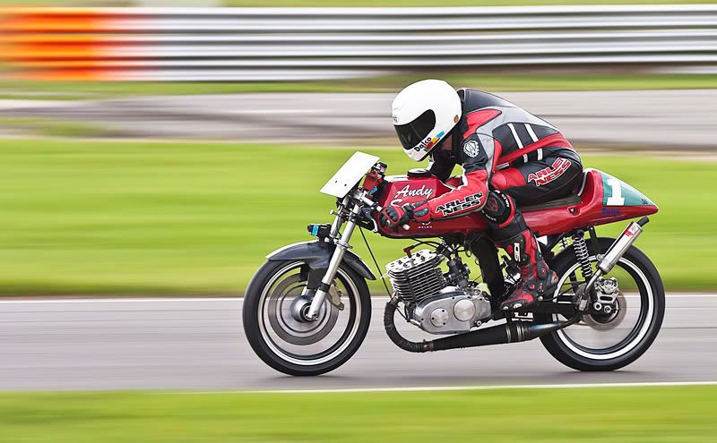 IMAGE: http://i203.photobucket.com/albums/aa111/luckylukey7/Snet%2004092010/IMG_3010RS.jpg