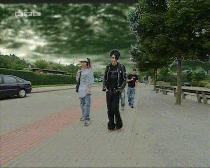 http://i203.photobucket.com/albums/aa113/EvelynKaulitz17/Image0615-1925RTL6.png