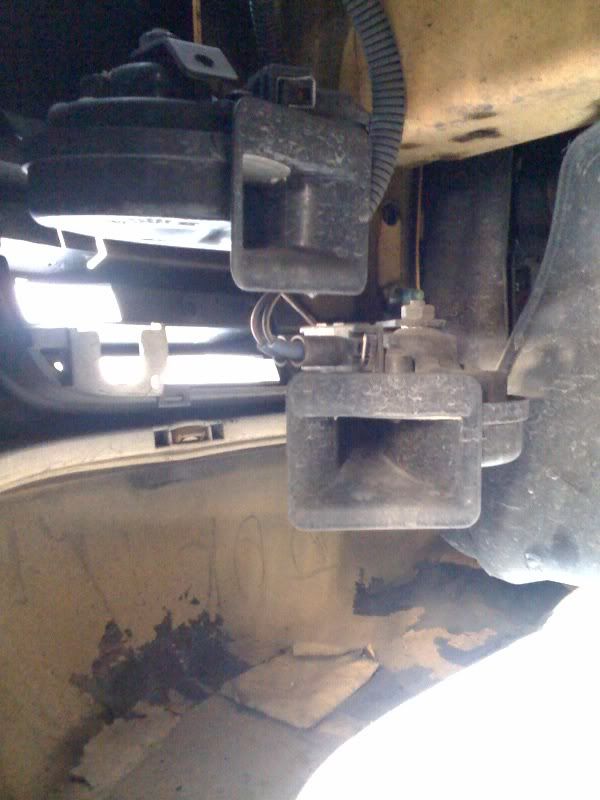 Drivers side fender liner is EFF'd halp VW Vortex Volkswagen Forum