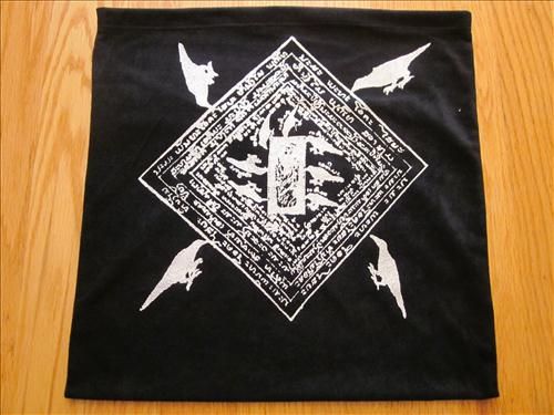 Tenebrario bag front