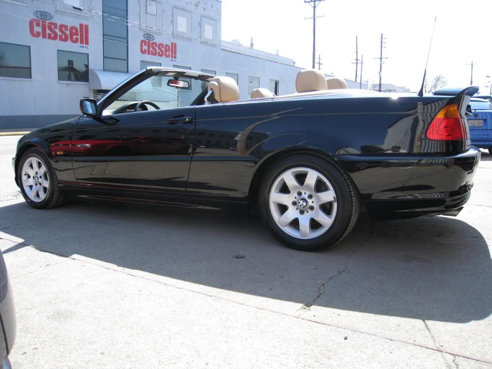 imageautodetailblk3seriesvert19.jpg