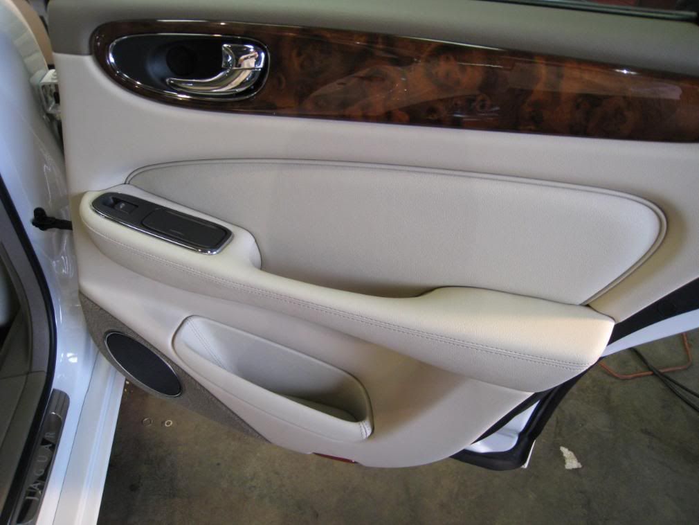 IMAGEAutoDetail05xk8louisvilleky17.jpg