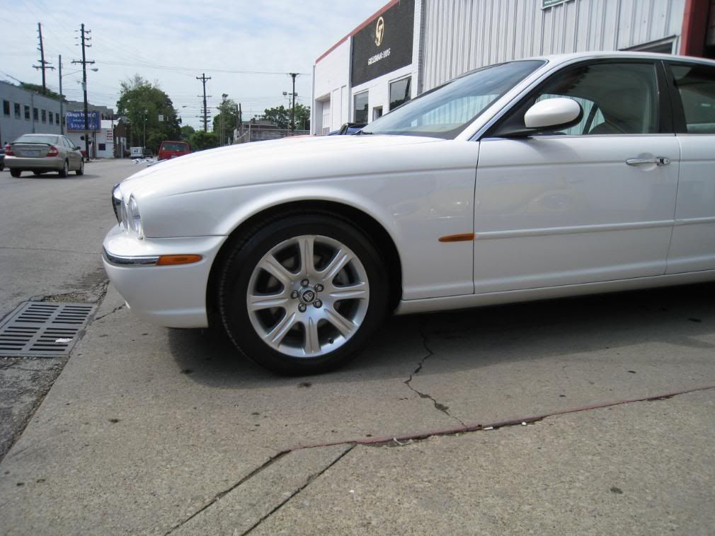 IMAGEAutoDetail05xk8louisvilleky30.jpg