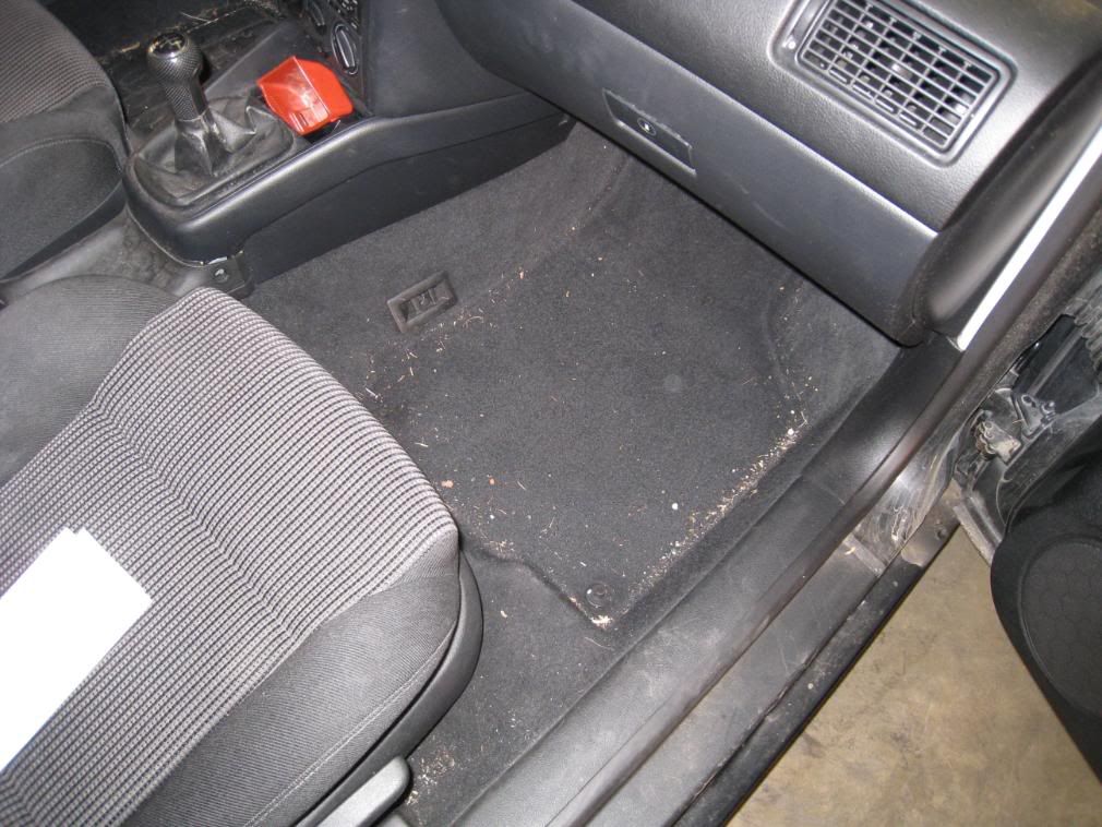 imageautodetailblackvwgtilouisvi-29.jpg
