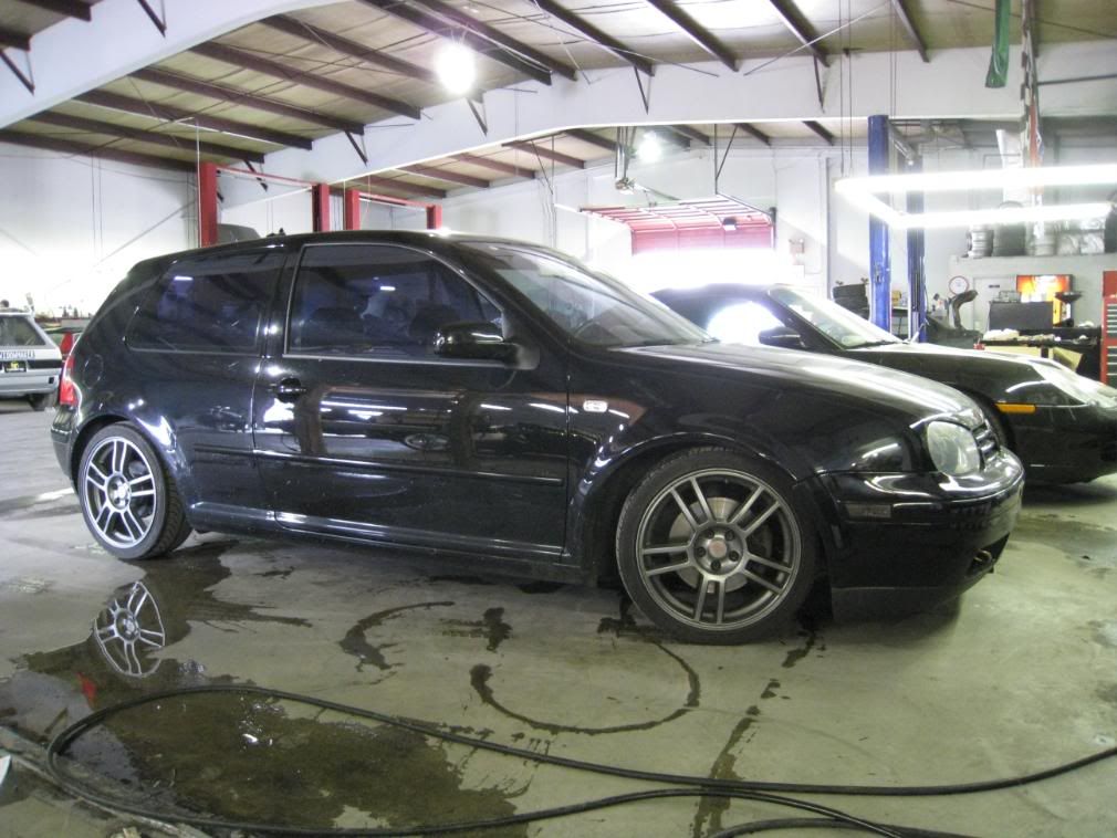 imageautodetailblackvwgtilouisvi-52.jpg