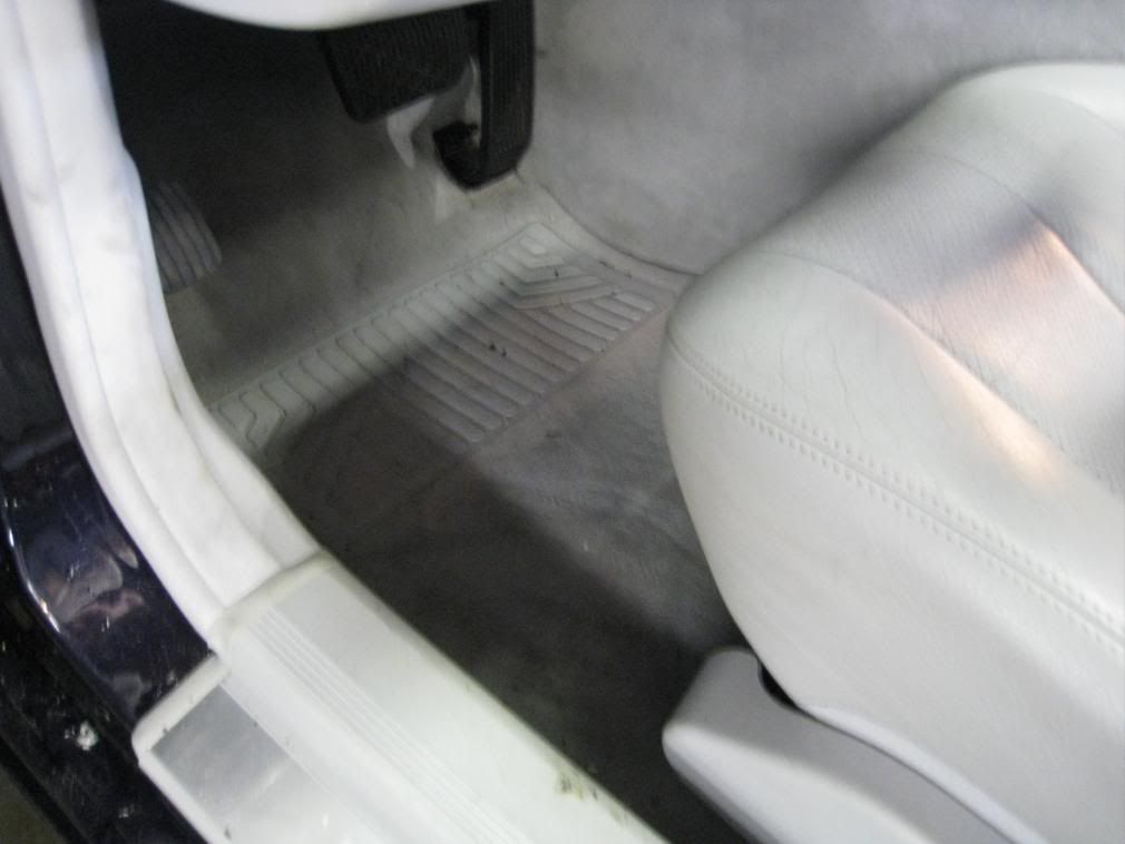 imageautodetaillouisvilleclk3200-24.jpg