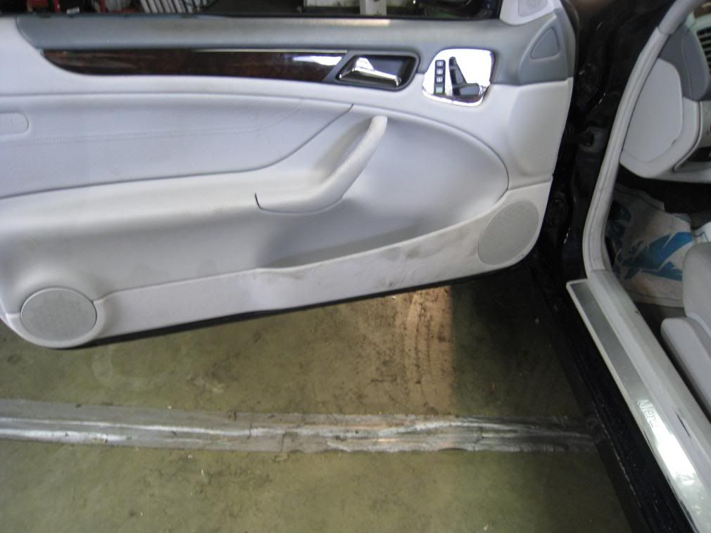 imageautodetaillouisvilleclk3200-35.jpg