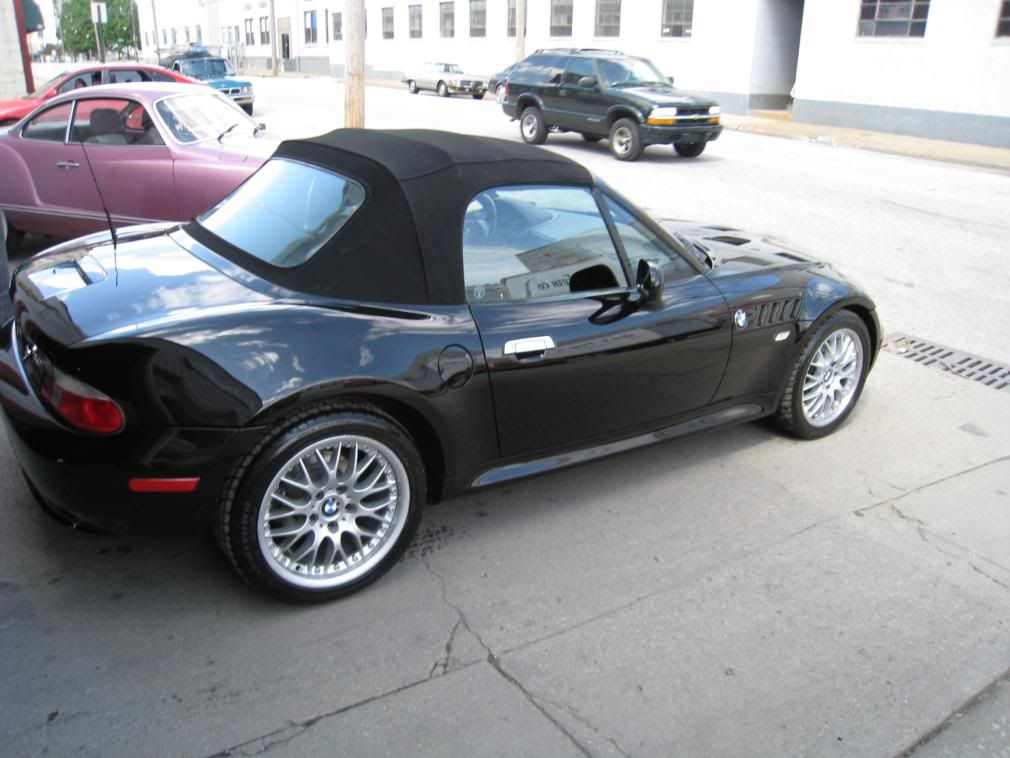 imageautodetaillouisvillem3z360.jpg