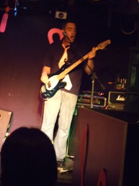 Vince_bass_1.jpg