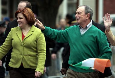 Christine-Quinn-Marches-At-Mayor-Bloombergs-Side-2009