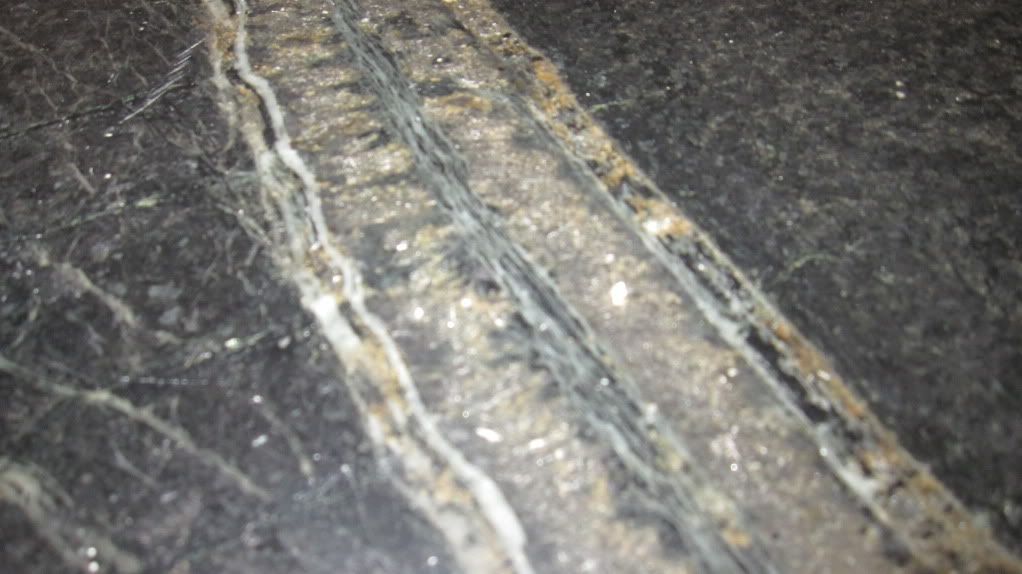 Barroca soapstonescratches with fingernail?!