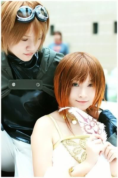 Forum Image: http://i203.photobucket.com/albums/aa8/nagato875/Cosplay_TsubasaSyaoranxSakura01.jpg