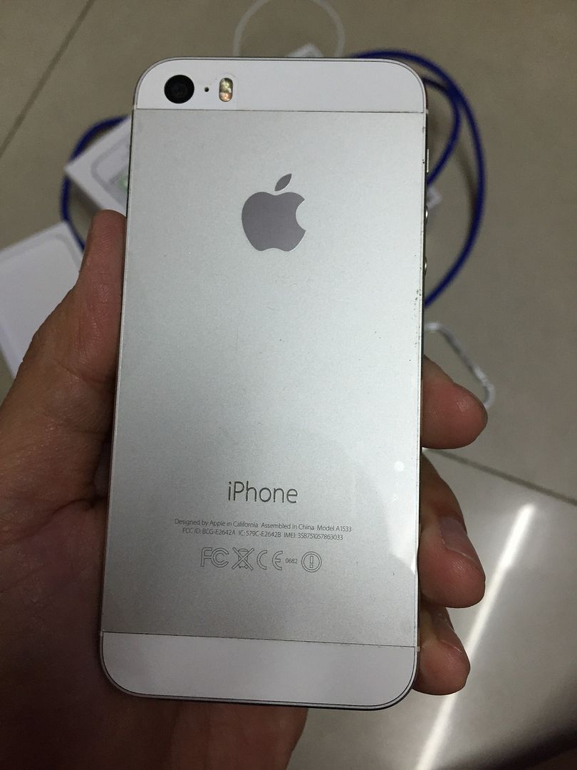 Dư dùng, bán 2 em iPhone 6 Gold 64GB fullbox và iPhone 5S Silver 16GB fullbox