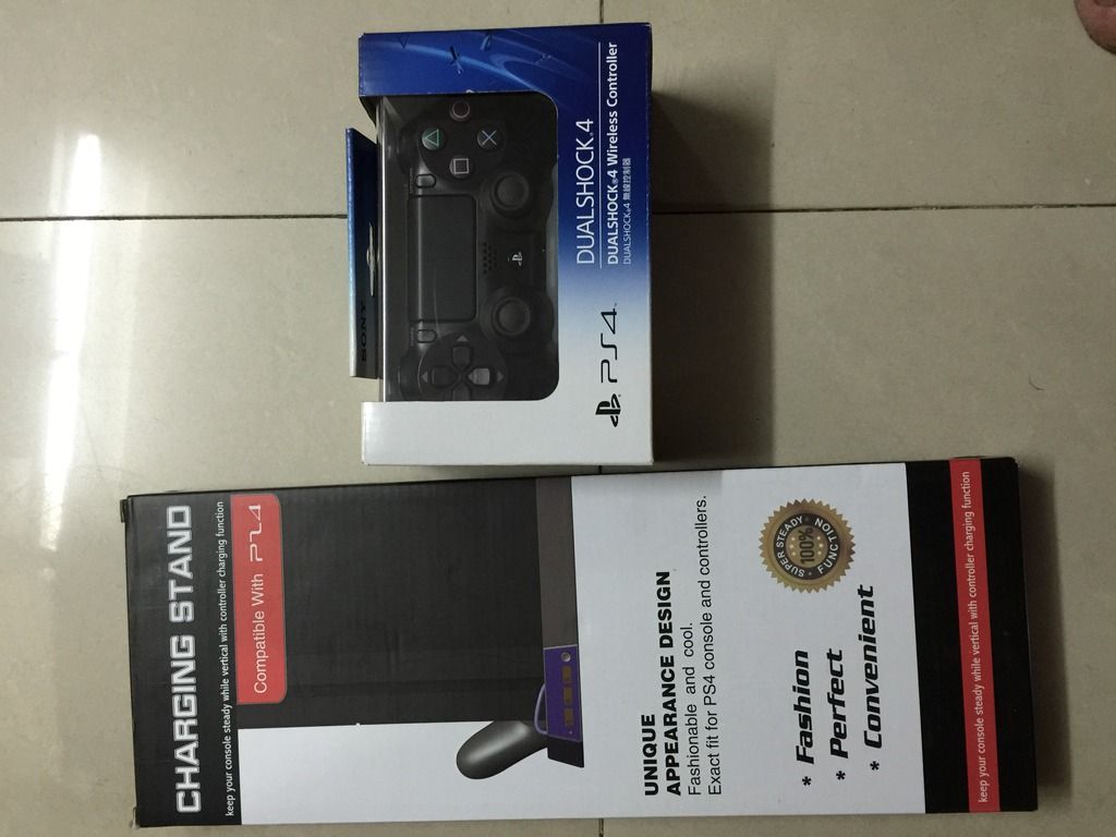 PS4 brandnew fullbox màu trắng 500GB, phụ kiện thêm: 1 tay cầm không dây và đế sạc