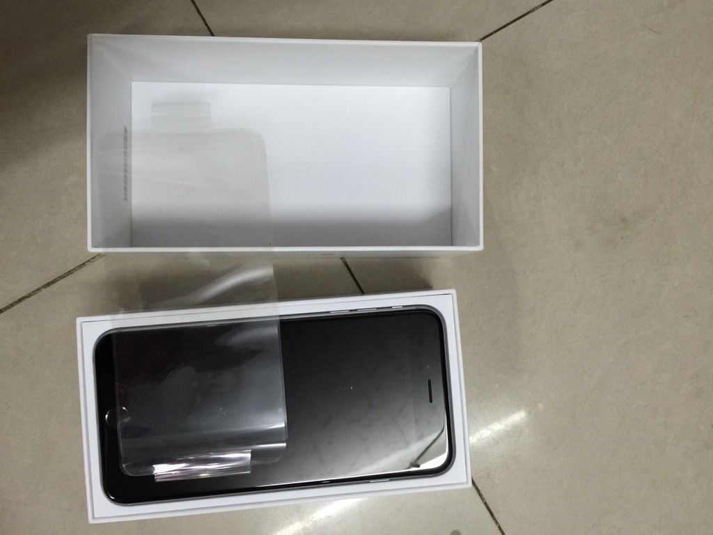 Dư dùng, bán iPhone 6 PLUS 64G Grey Space (xám) fullbox quốc tế xách tay Singapore!
