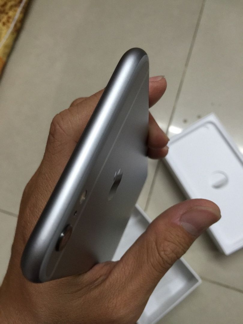 Dư dùng, bán iPhone 6 PLUS 64G Grey Space (xám) fullbox quốc tế xách tay Singapore! - 1