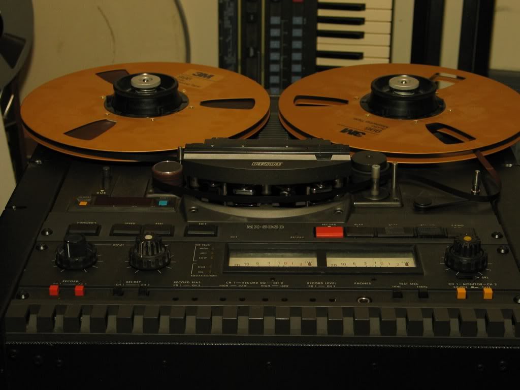 987f9000.jpg