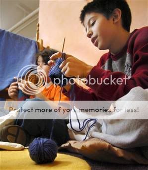 kids_knitting1.jpg